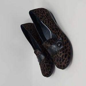 Dansko Olena Calf Hair Cheetah Print Loafer Size 11.5